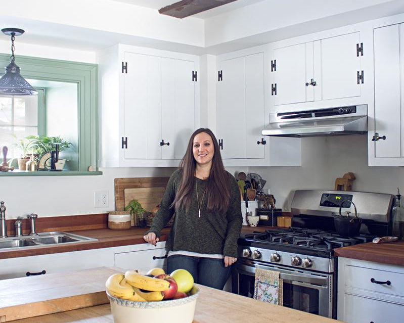 Pattern Players: Melissa Andersen | Otomi Taupe wallpaper | Emily Isabella | Hygge & West